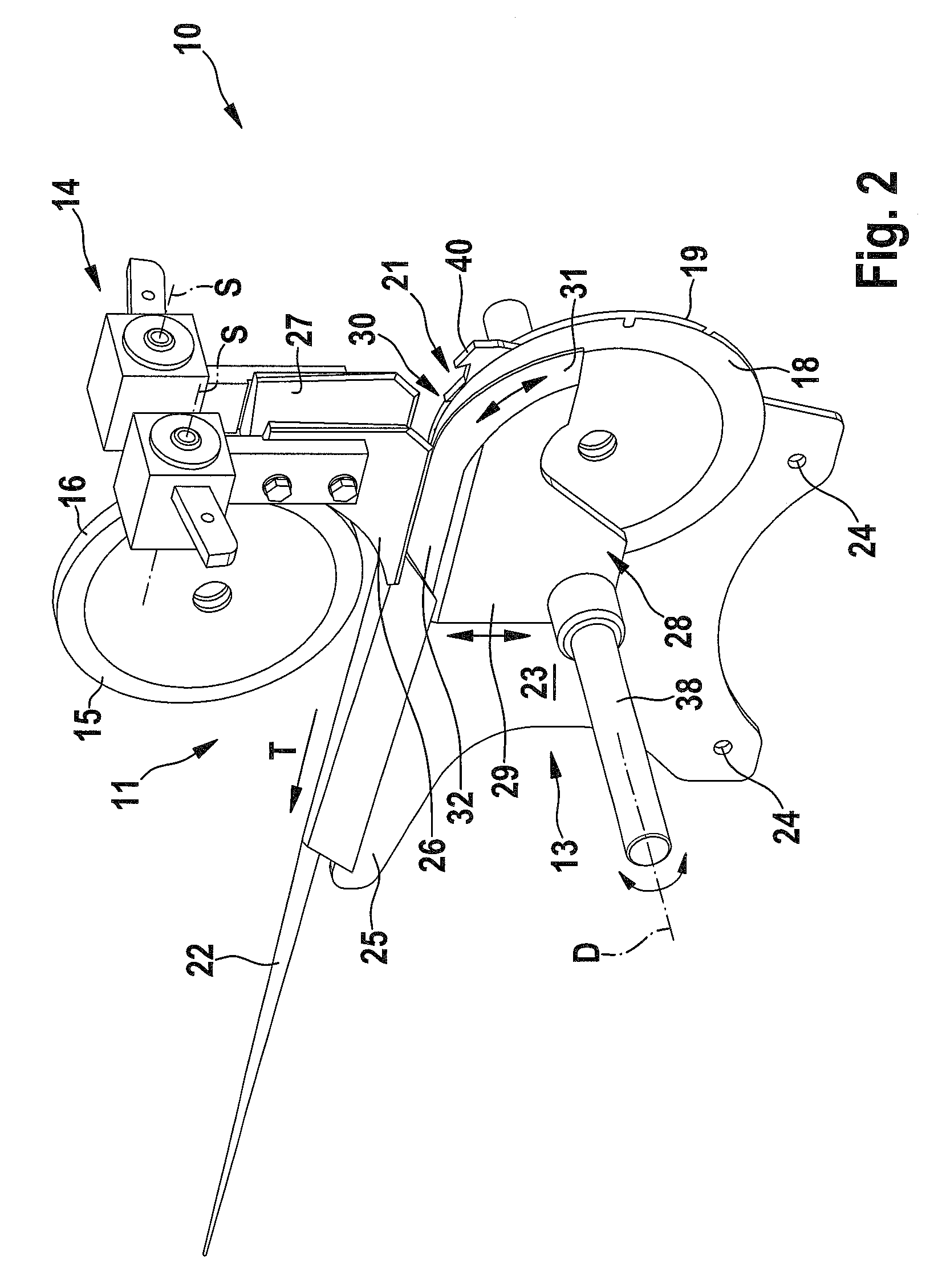 Apparatus and method for filleting beheaded and gutted fish