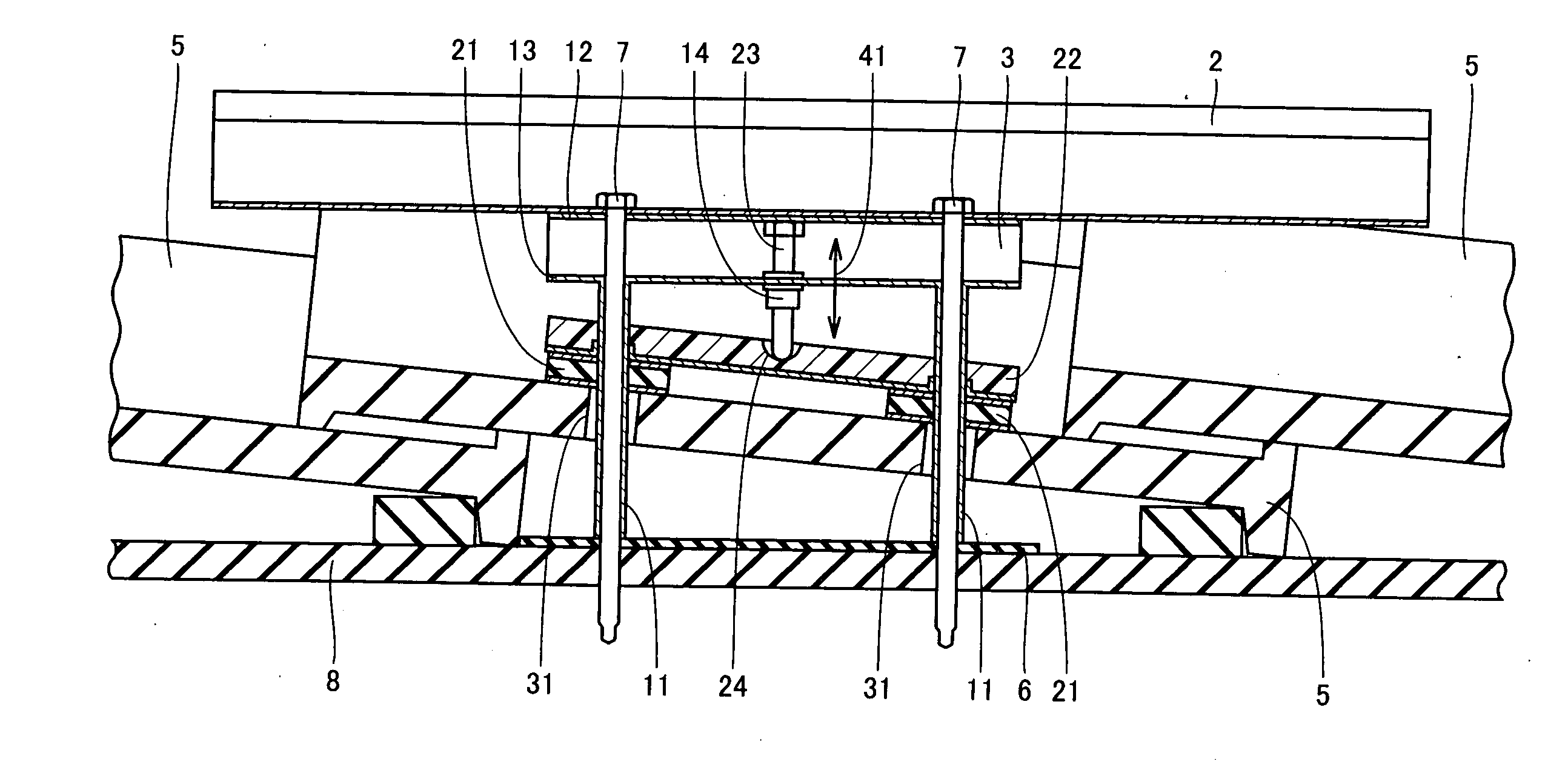 Structure fixing apparatus including support device