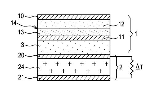 Power generating device including a photovoltaic converter as well as a thermoelectric converter included in the carrier substrate of the photovoltaic converter
