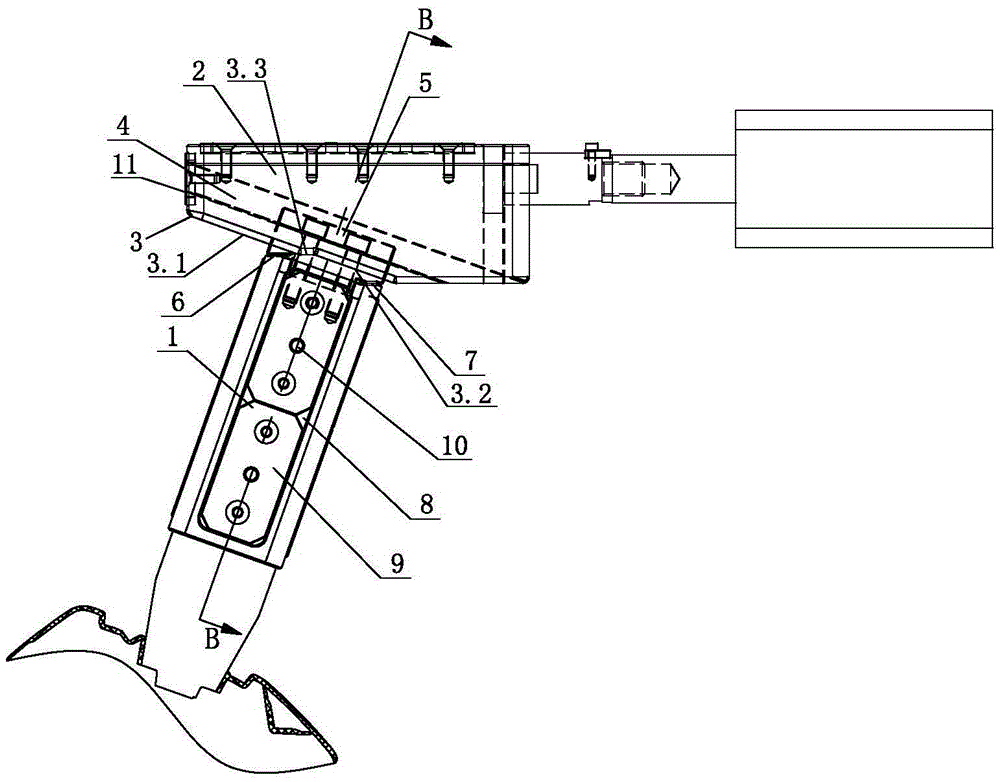 Self-locking mechanism for angle core pulling
