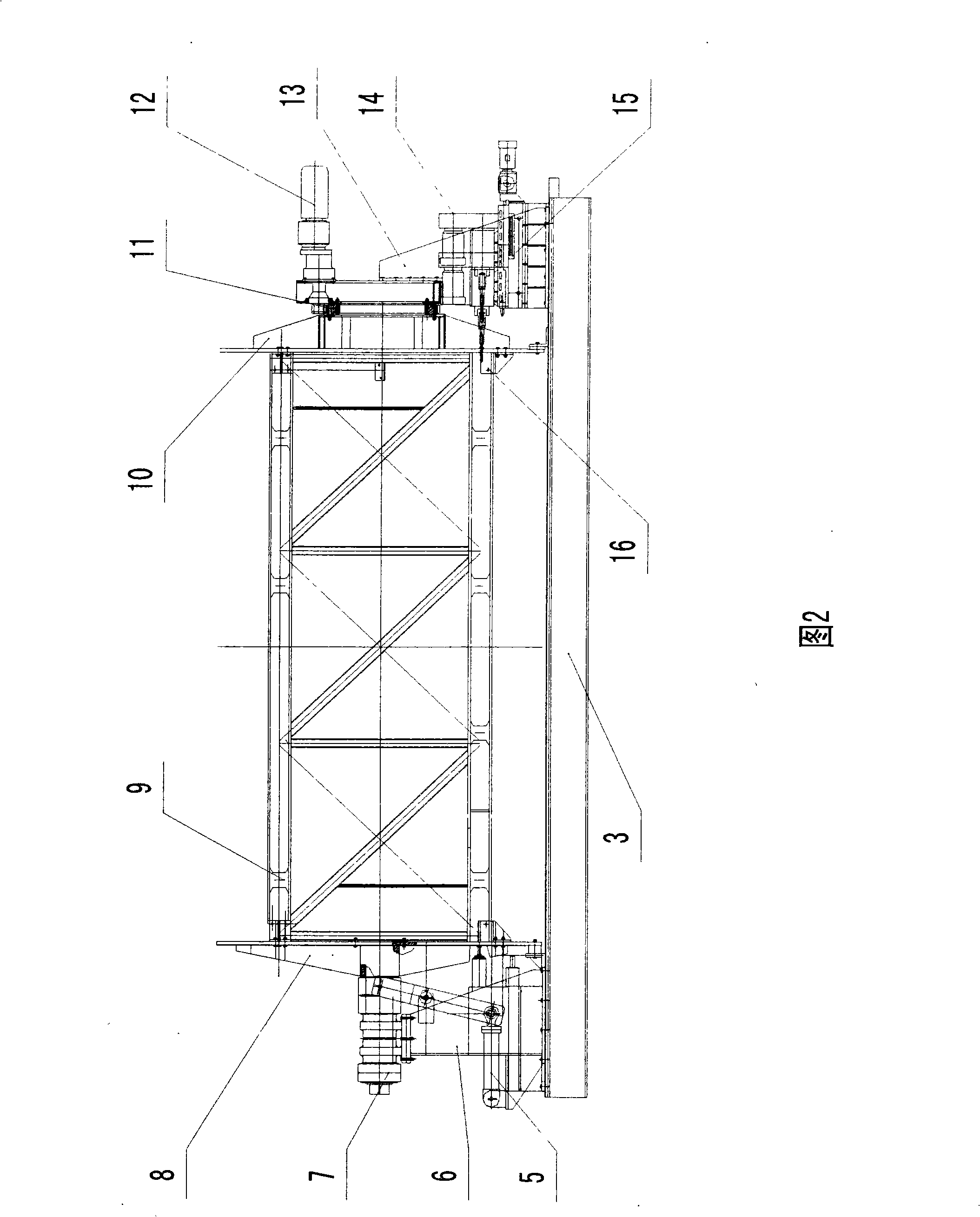 Column crane mast section rotating assembly tire