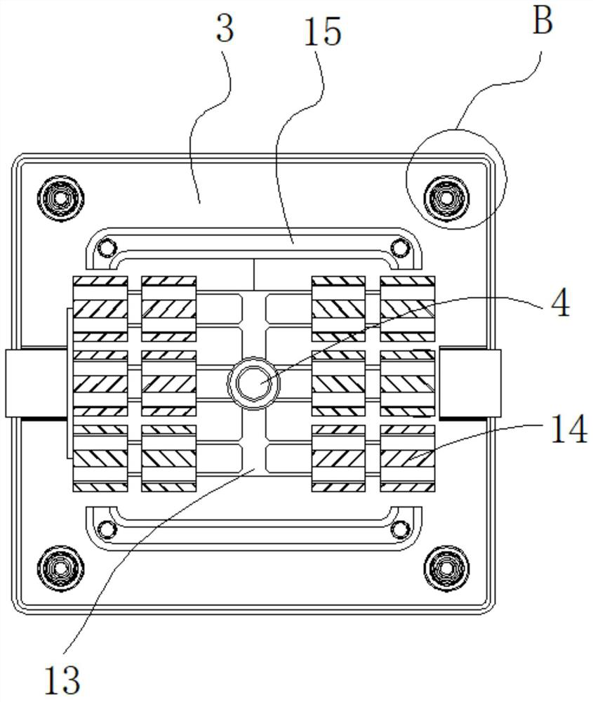 A magnetic core forming mold