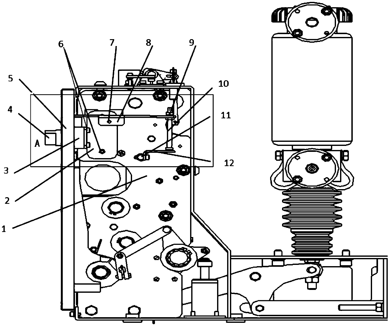 Interlocking device of circuit breaker