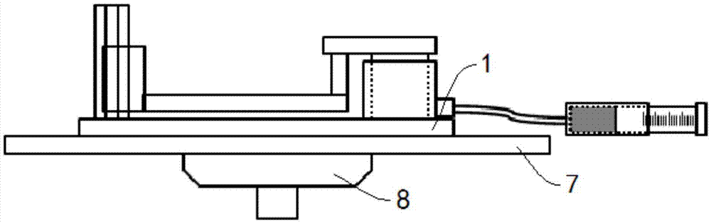 Height measuring device and method for measuring height of developing solution nozzle