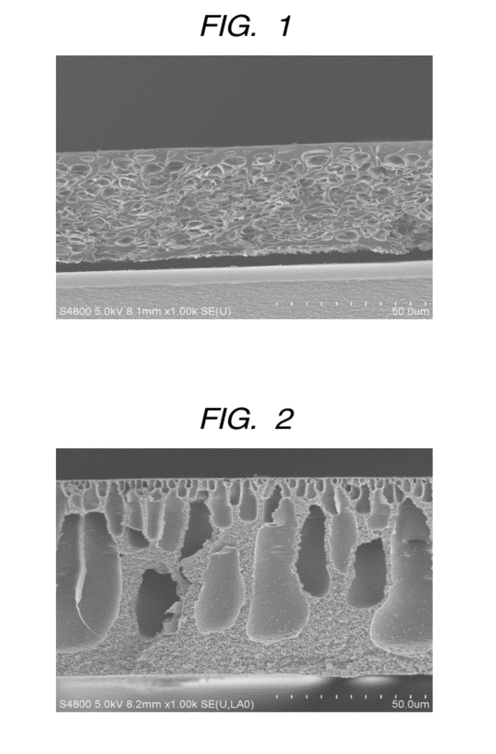 Method of producing porous polymer film and porous polymer film produced by the method