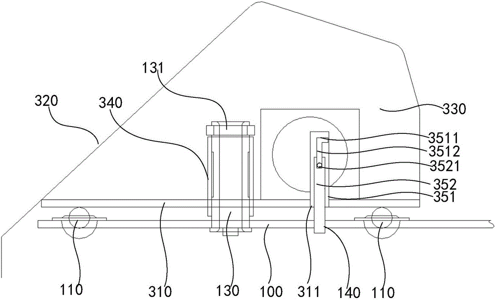 Livestock carrier and carrying method