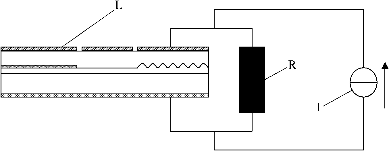 Automatic compensating circuit for uncooled semiconductor laser wavelength temperature-following drift