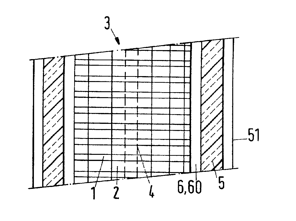 Fuel cell comprising a solid electrolyte layer