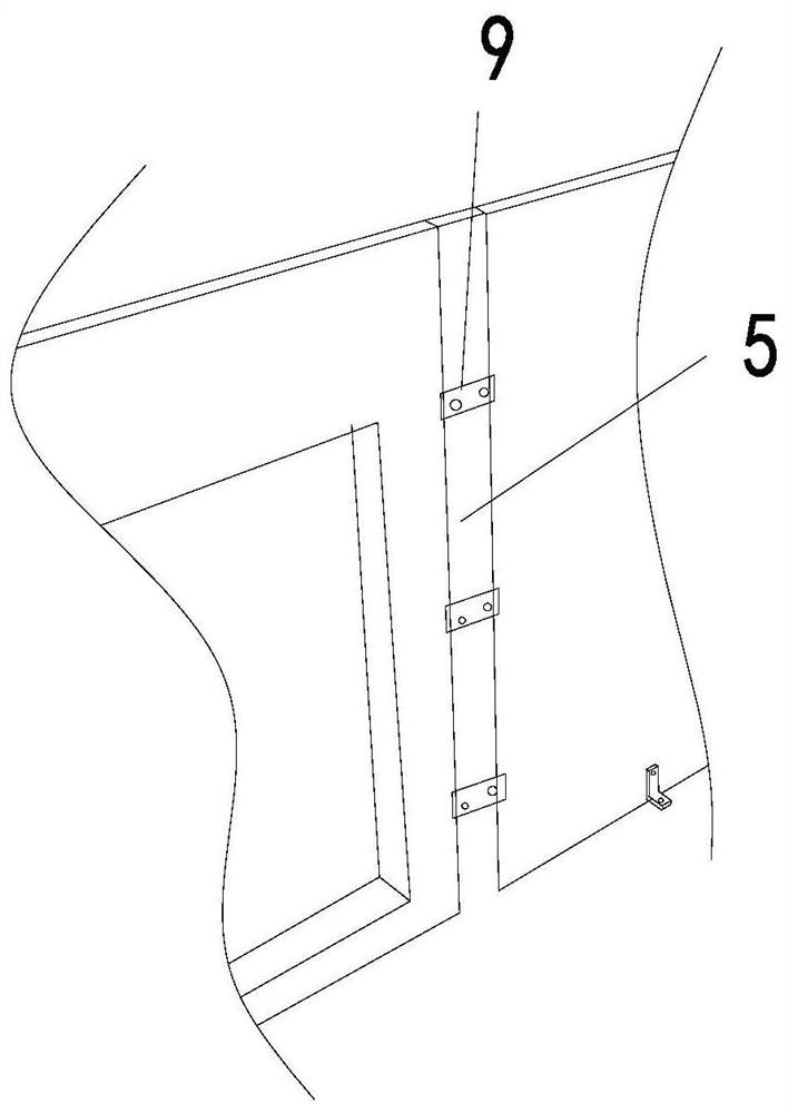 Building crack splicing structure and joint construction method thereof