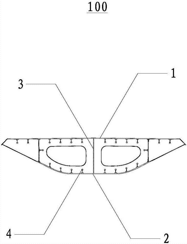 Sectional type large-span steel box girder and welding method thereof