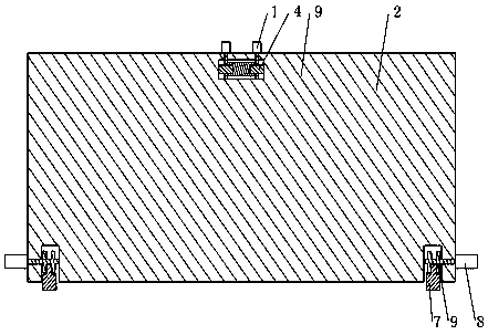 Solar energy gathering device and method for determining inclination angle of mounting slope of mounting base assembly