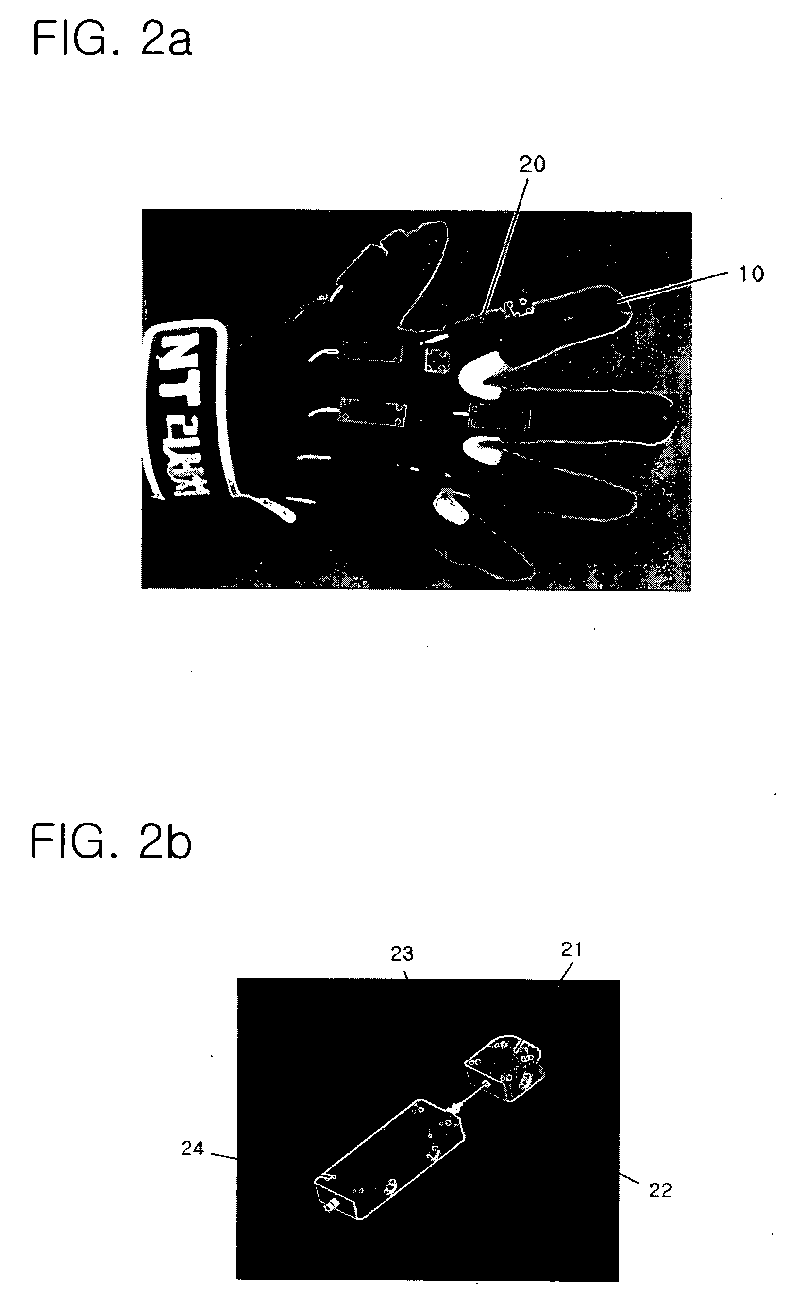 Hand interface glove using miniaturized absolute position sensors and hand interface system using the same