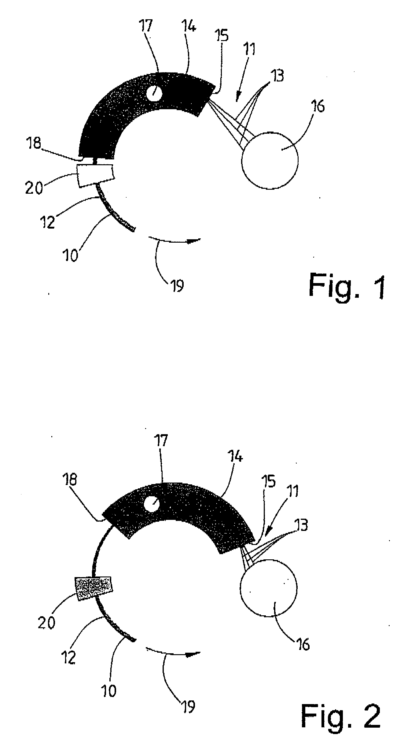 Method and device for the production of a plastic profile
