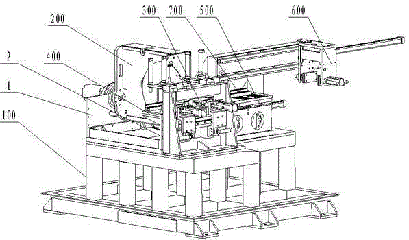 Swing head type automatic sawing processing equipment and processing method thereof