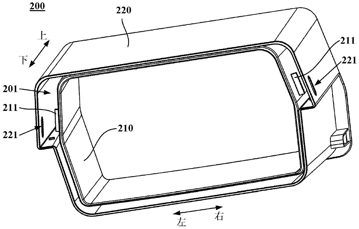 Refrigerator and its bottle holder