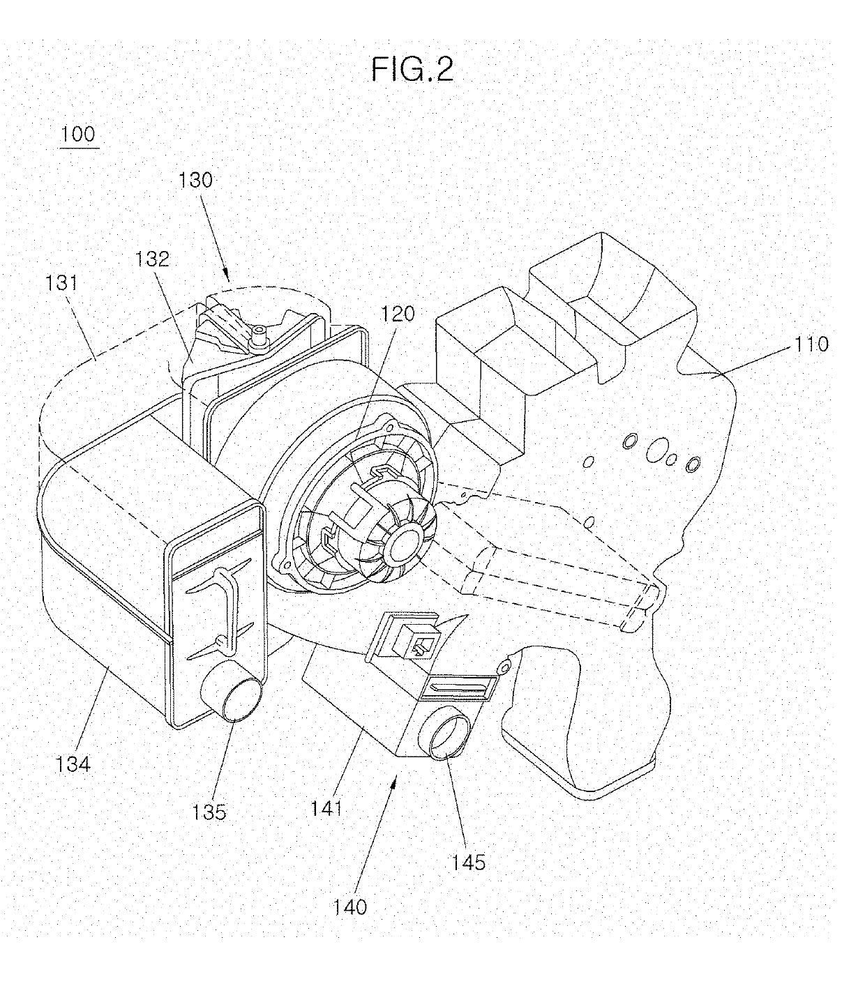 Air conditioning device for vehicle having vacuum cleaning function and control method thereof