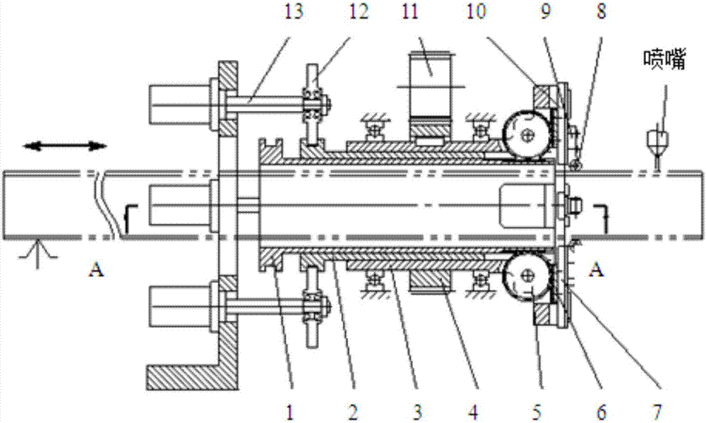 A self-centering chuck and cutting device for cutting square tubes