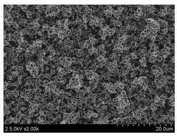 Composite microspheres of nano liposome capable of being automatically assembled into insoluble medicament in situ and preparation method for composite microspheres