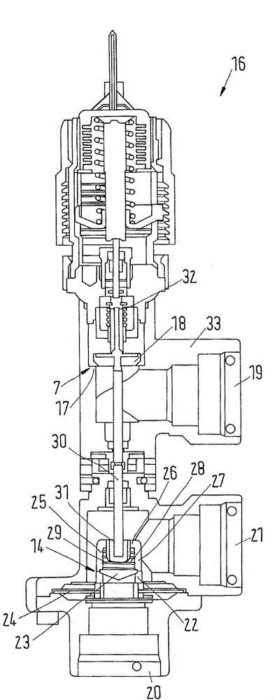 Heat exchanger valve arrangement