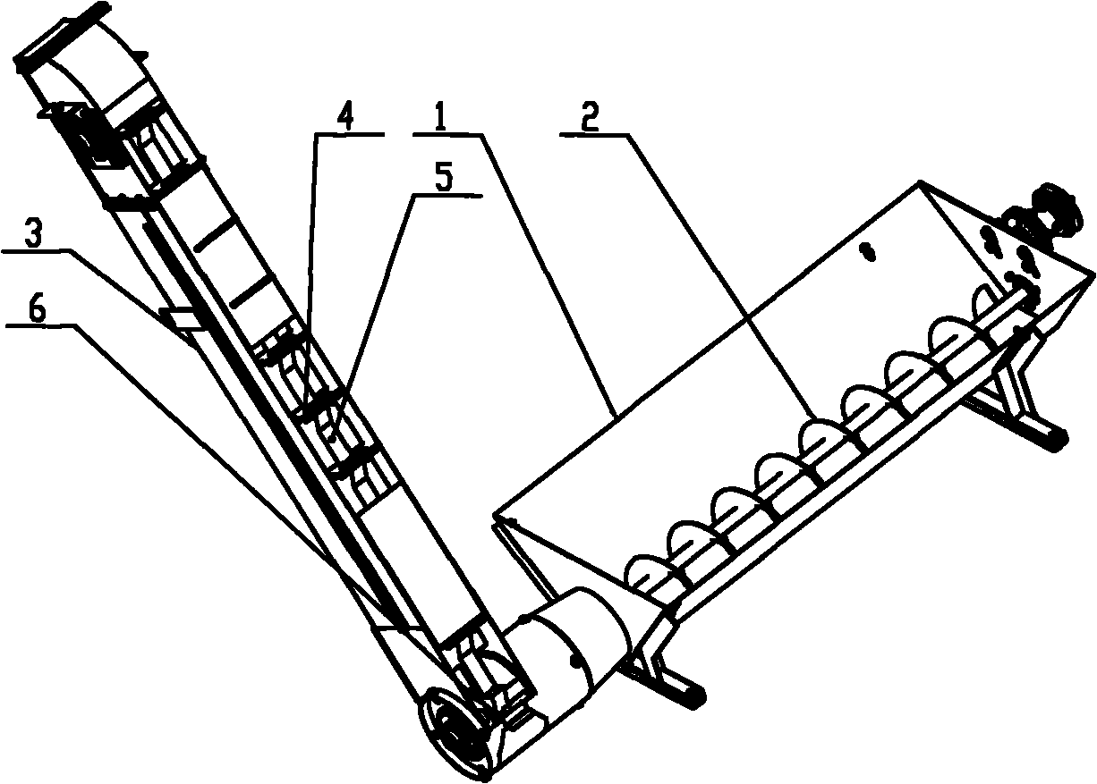 Seeds transporting and hoisting device of corn harvester