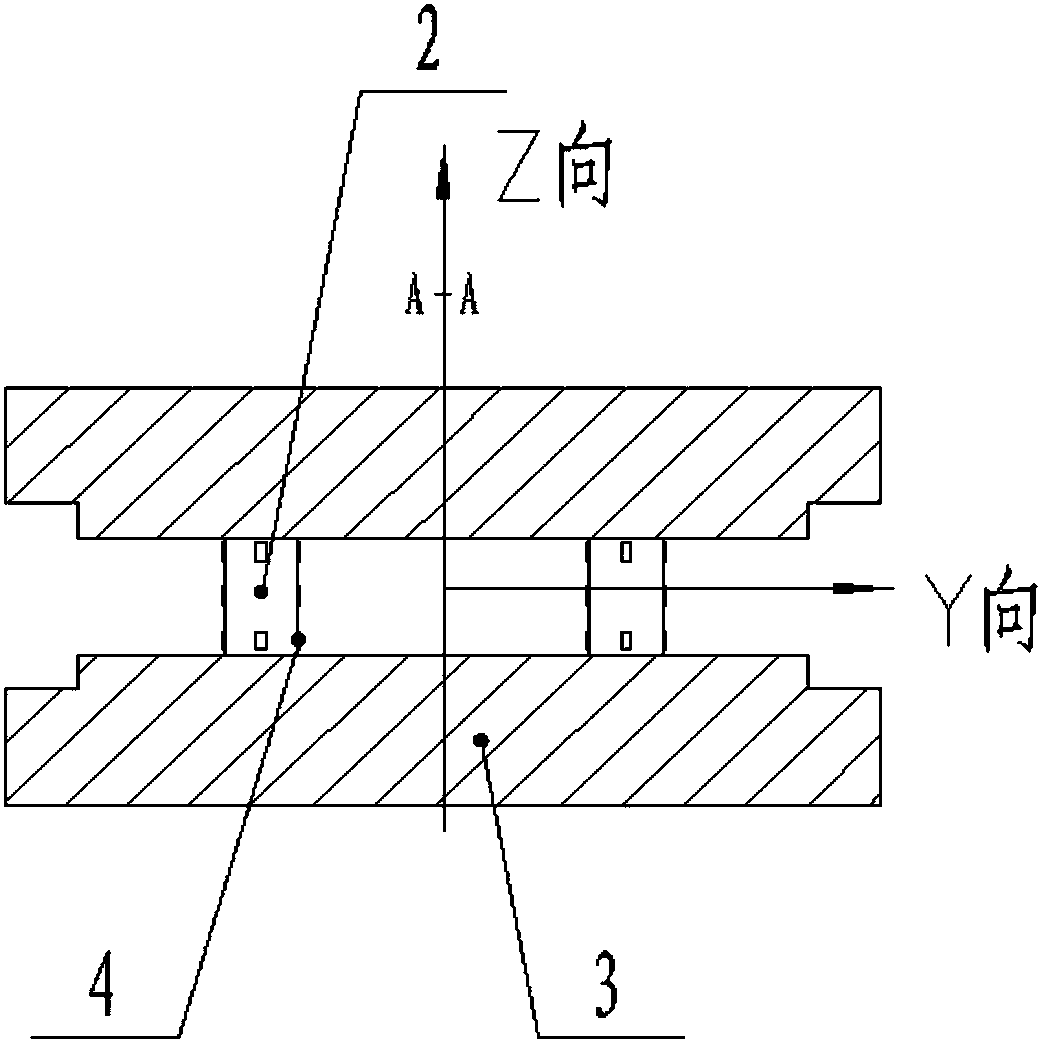 Device for reducing mutual coupling of three-dimensional force sensor in each direction