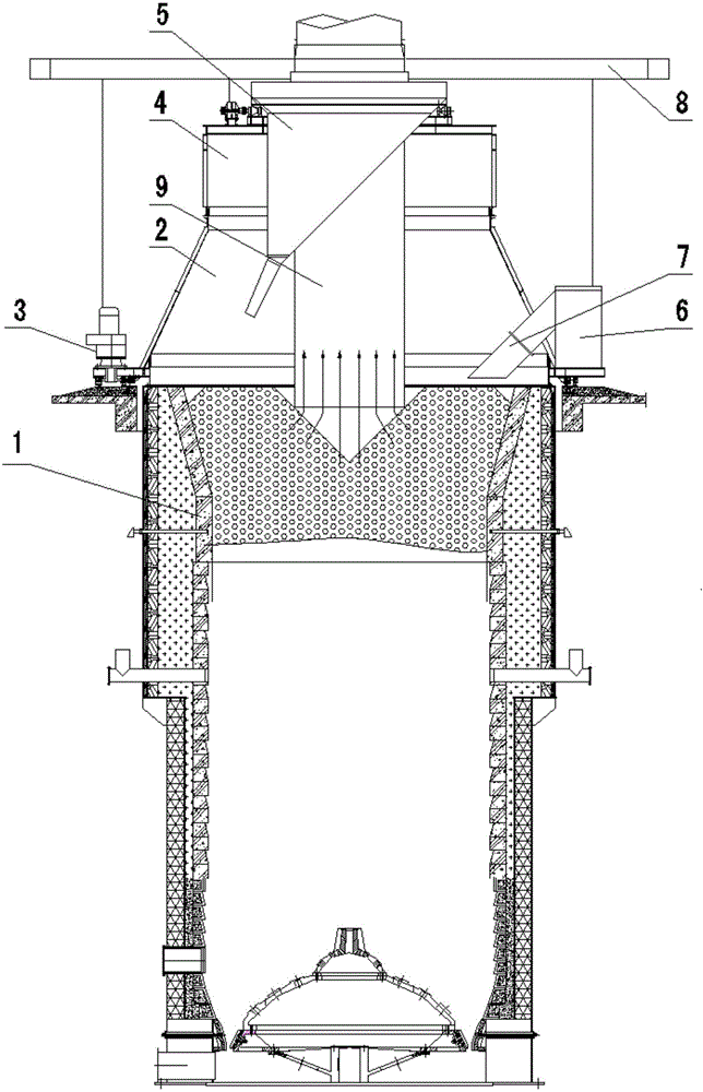 Microwave kiln for assisting in cement clinker calcination and microwave calcination method thereof