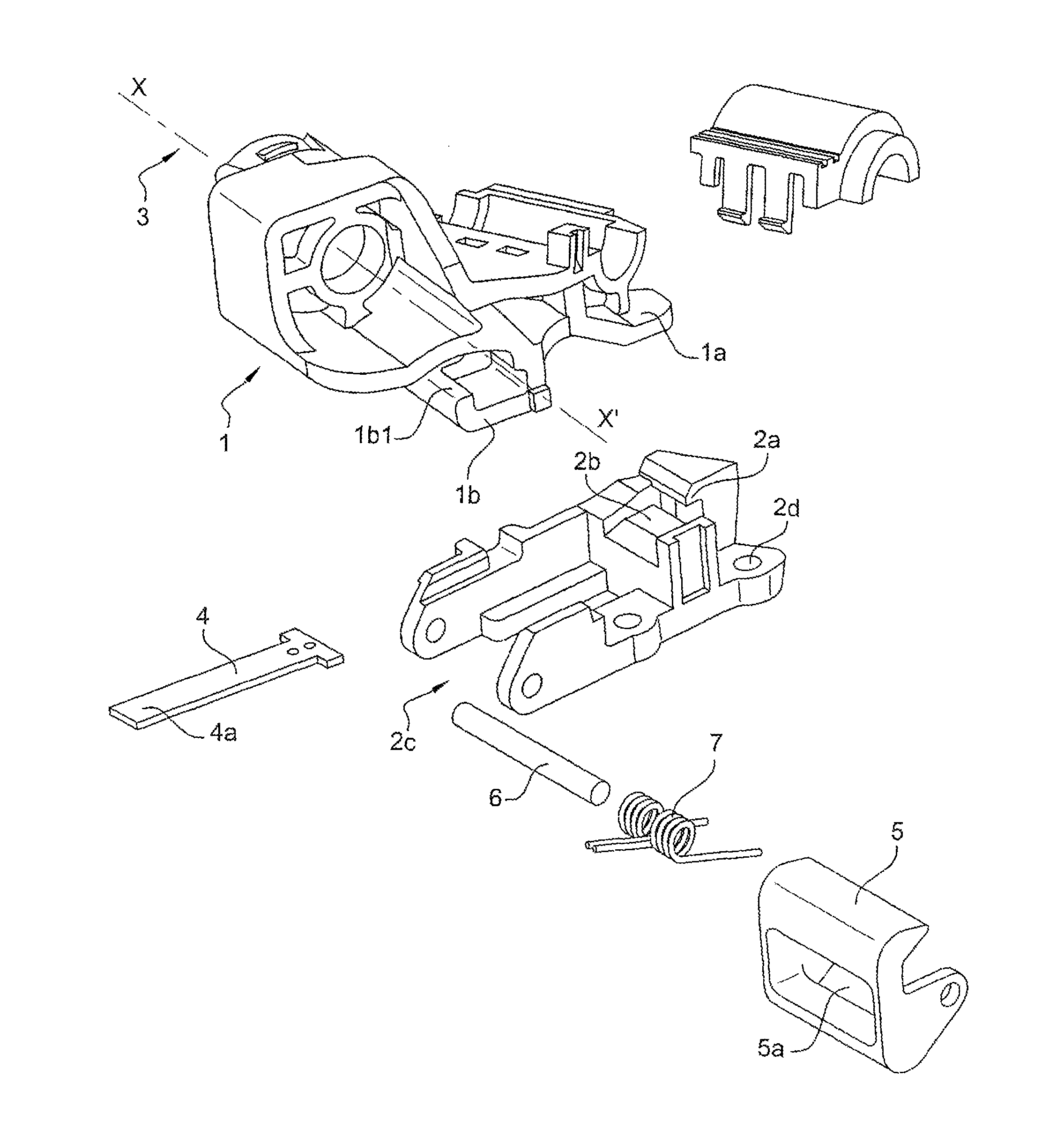 Device for coupling a guide element secured to at least one cable sheath, in a support mount