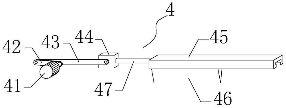 Continuous saw cutting device of cast ingot