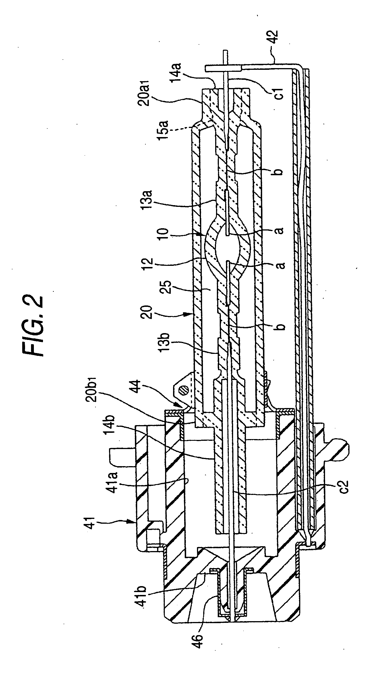 Method and apparatus for welding shroud glass tube in arc tube for discharge lamp