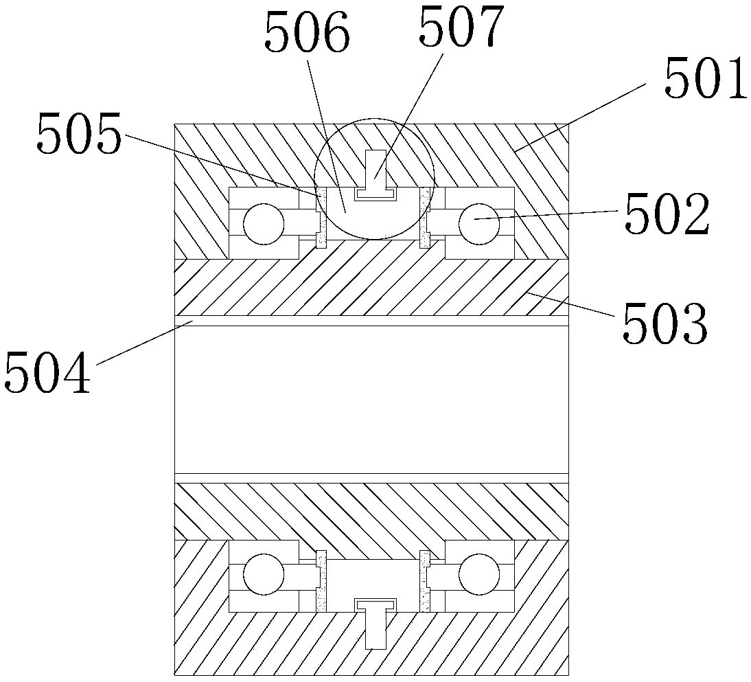 Cable insulating material efficient rolling device