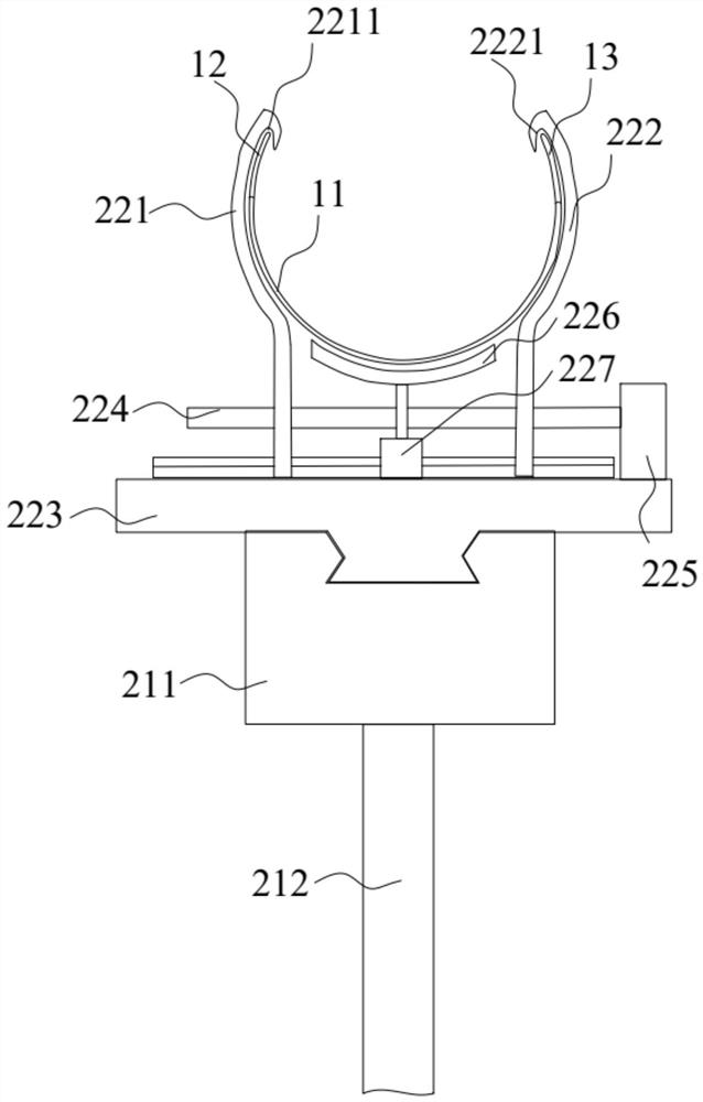 Overhead line insulating sleeve mounting tool