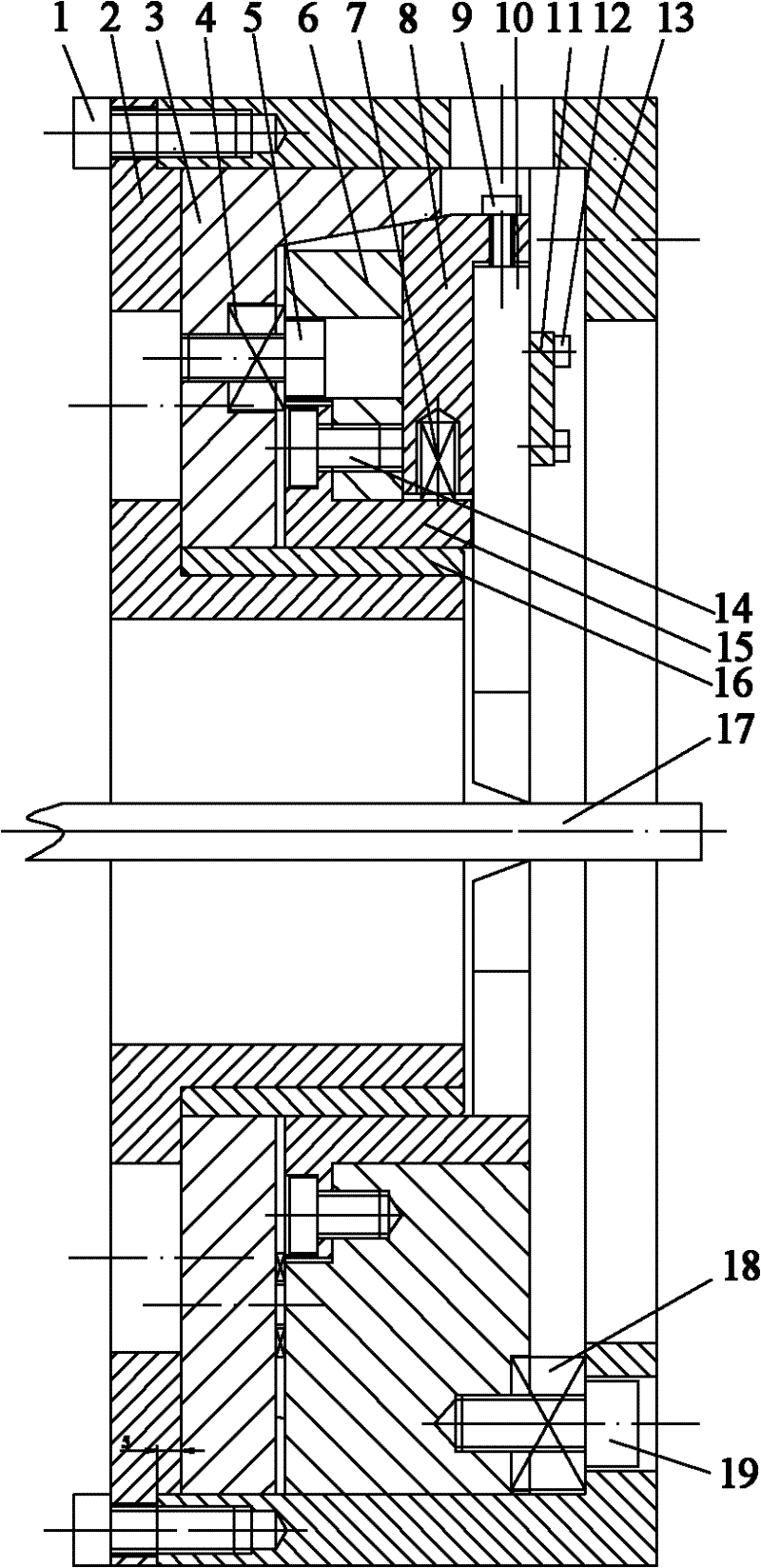 Cutter head mechanism for processing strengthened fin heat-exchange tube and operation method thereof