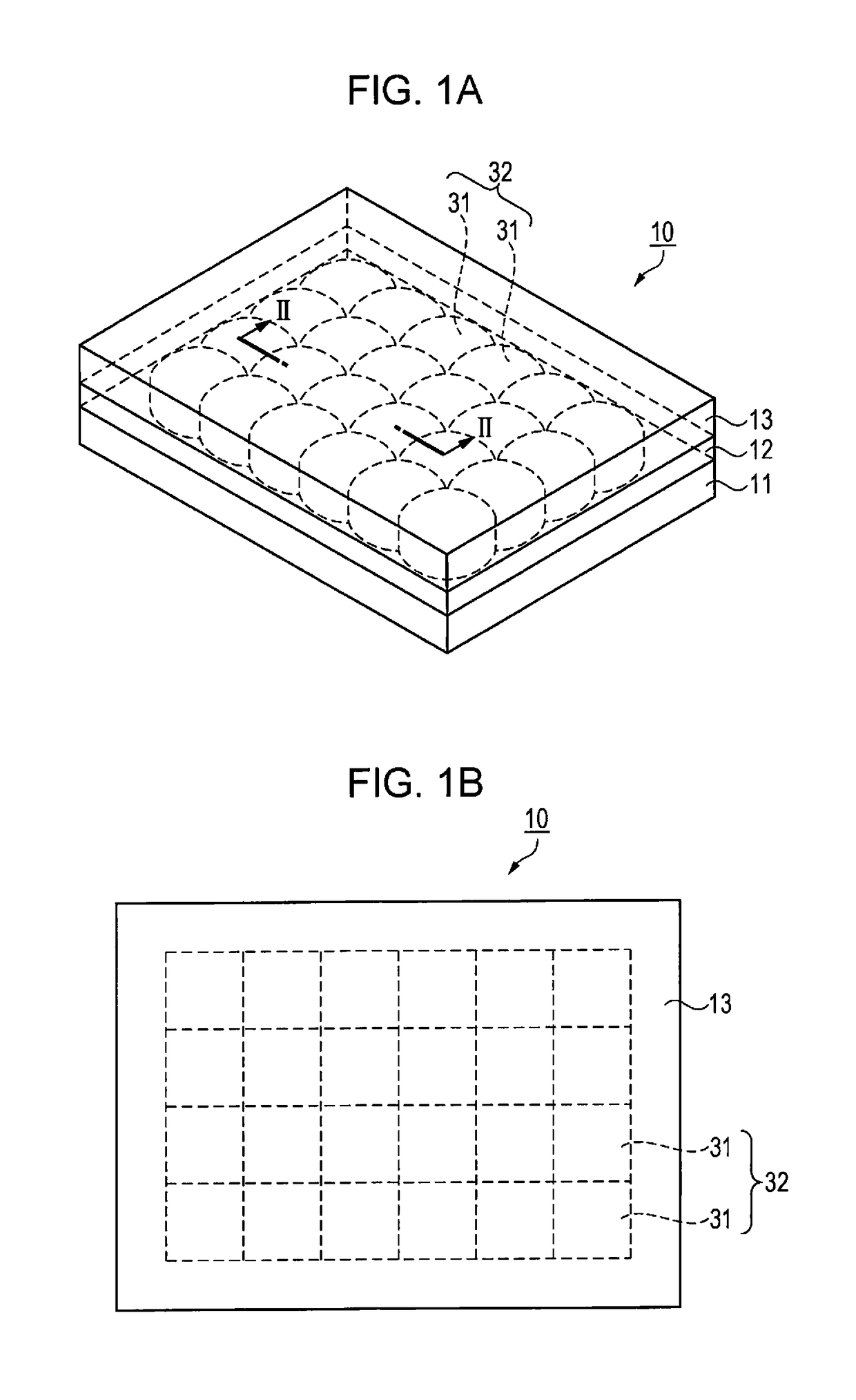 Microlens array substrate, electrooptical device including microlens array substrate, projection type display apparatus, and manufacturing method of microlens array substrate