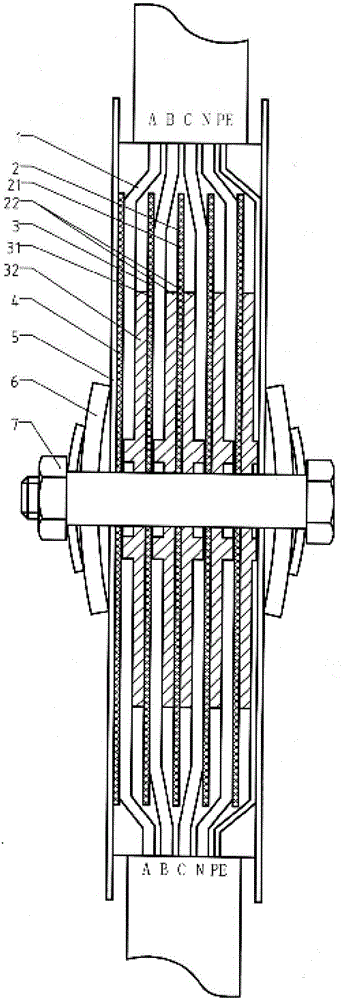 A butt joint connection device and method for a single-phase single-piece transition conductor of a bus duct joint