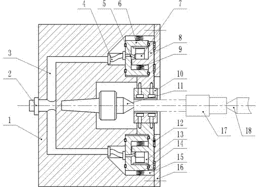 Hydraulic floating centering and clamping transmission device