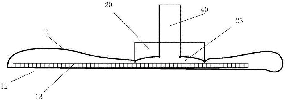 Wearable sphygmomanometer cuff, sphygmomanometer comprising same and application method