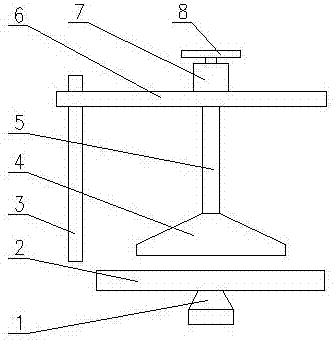 Rotary yellow rice cake stripping and slicing device