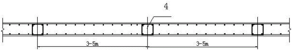 Crack preventing reinforced concrete wall structure and construction method thereof