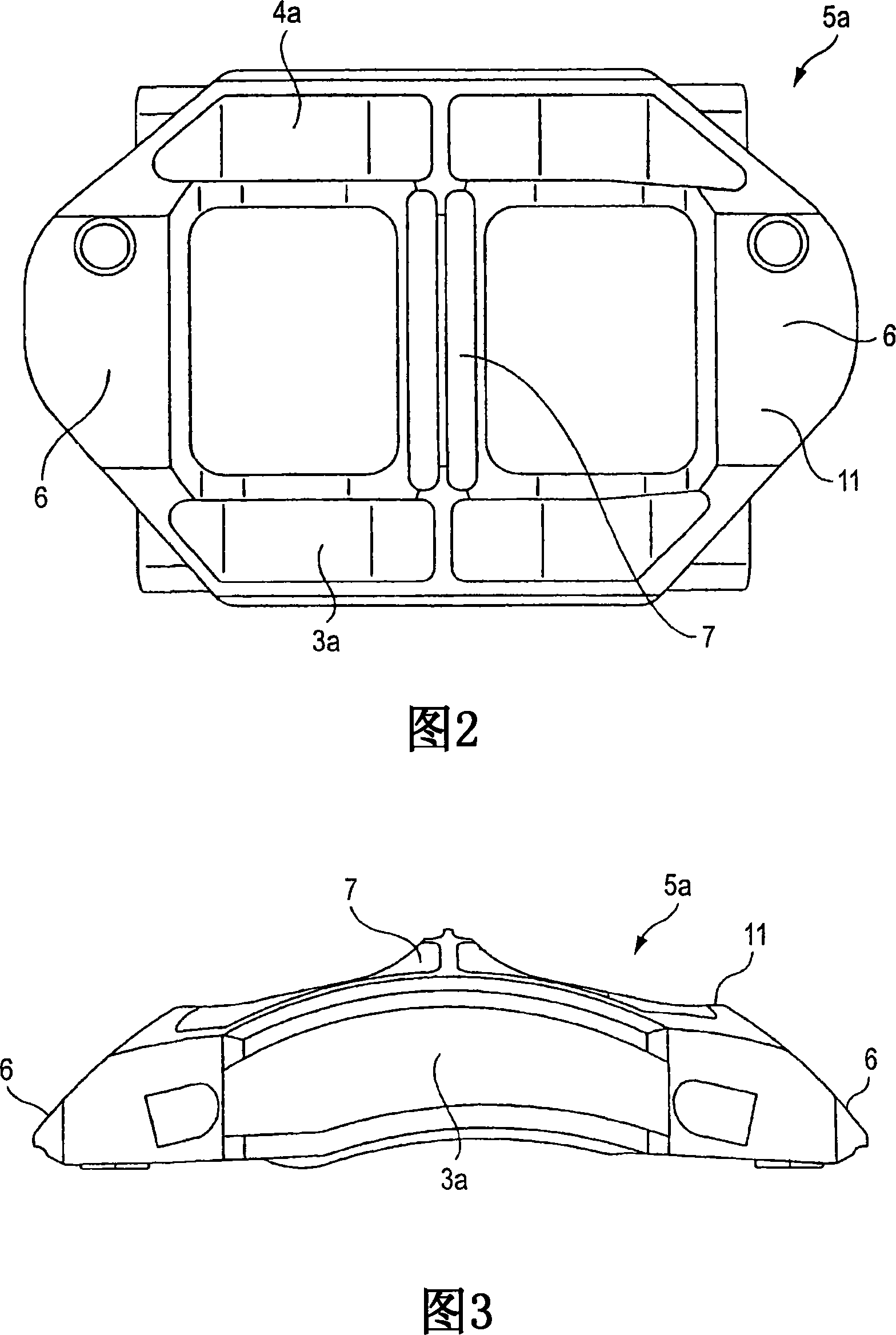 Disc brake caliper and manufacturing method of disc brake caliper