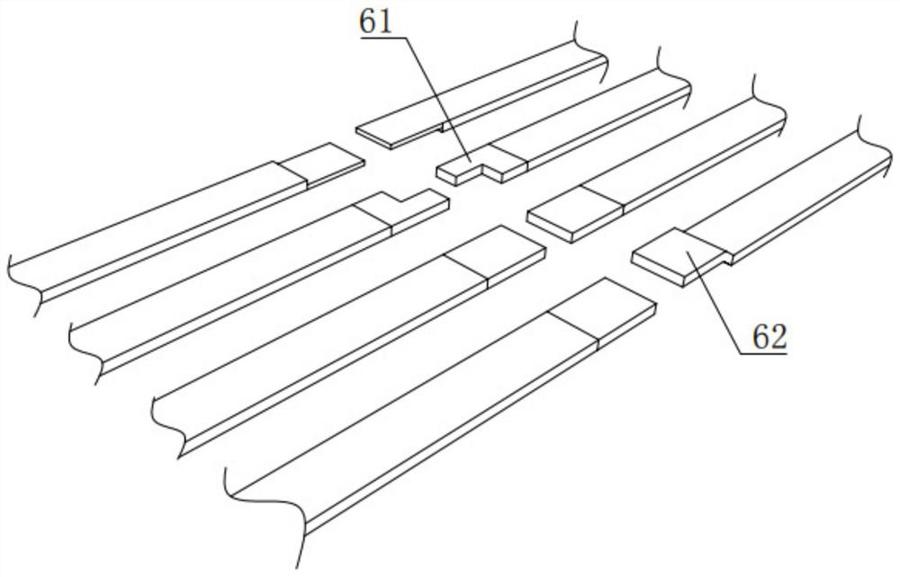 Wear-resisting plate suitable for bulk cargo cabin lining