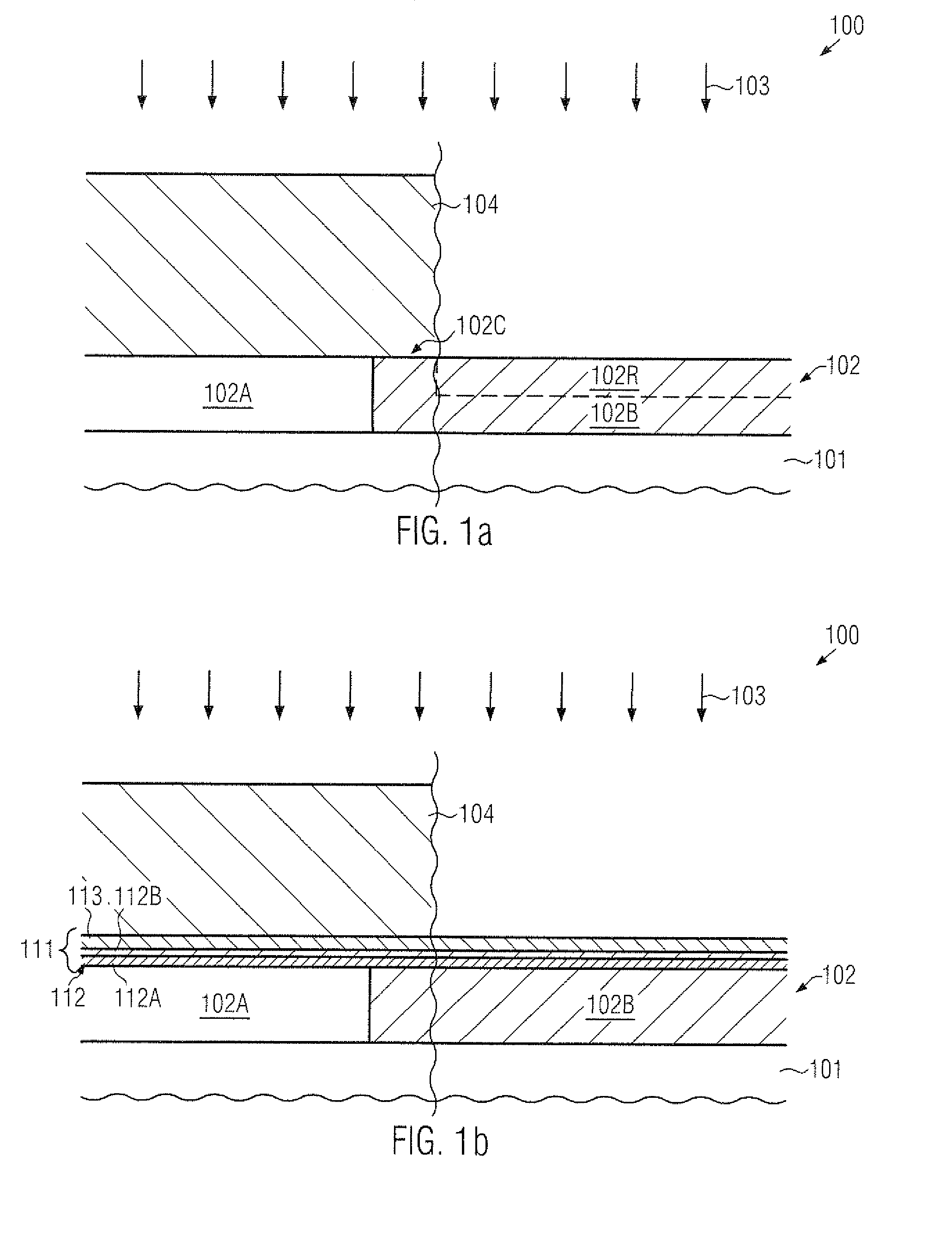Semiconductor resistors formed at a lower height level in a semiconductor device comprising metal gates