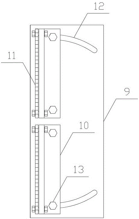 Yarn conveying and combing mechanism