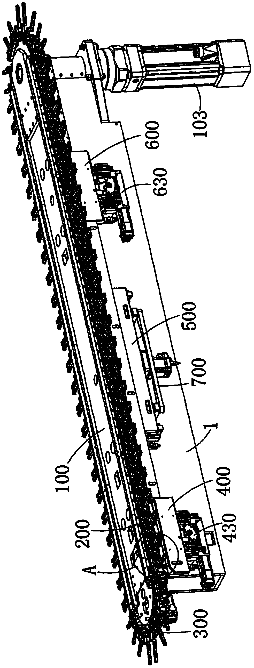 Bag clamping conveying mechanism and bag clamping conveying method