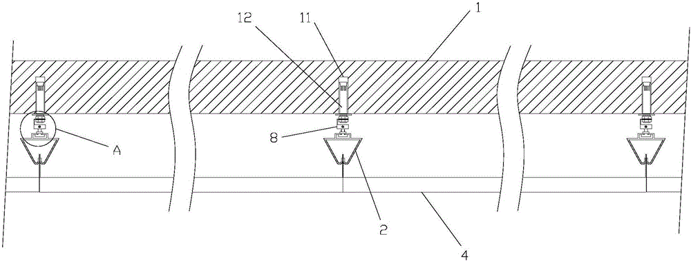 Triangular keel mounting structure of building suspended ceiling and construction method