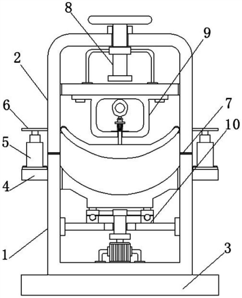 Household garlic clove crushing device based on dual effects of impact force and torque and using method
