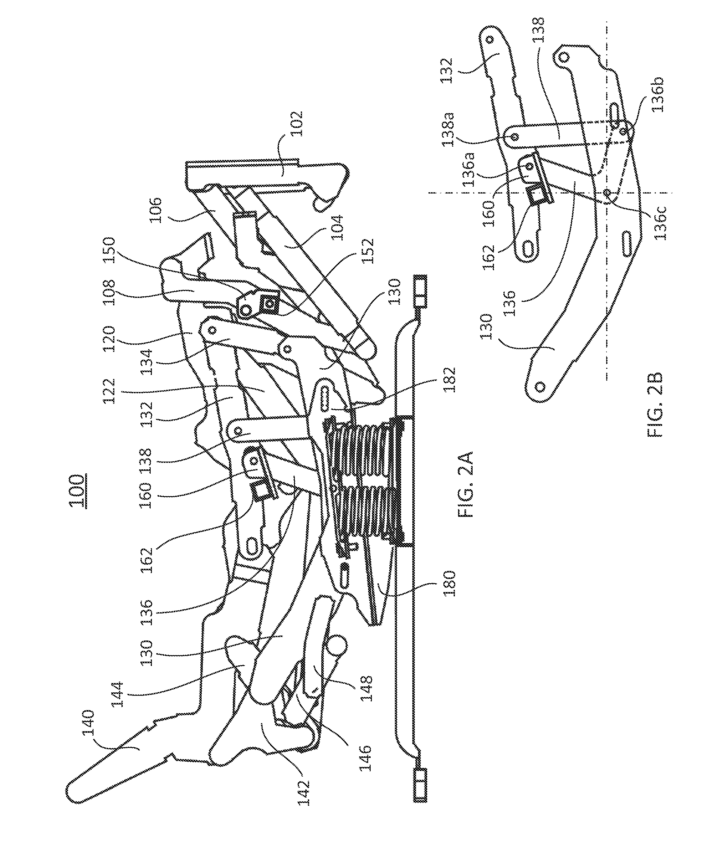 Linkage mechanism and reclining chair having same