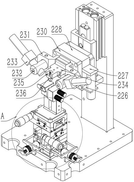 Coupling device for light emitting and receiving assembly