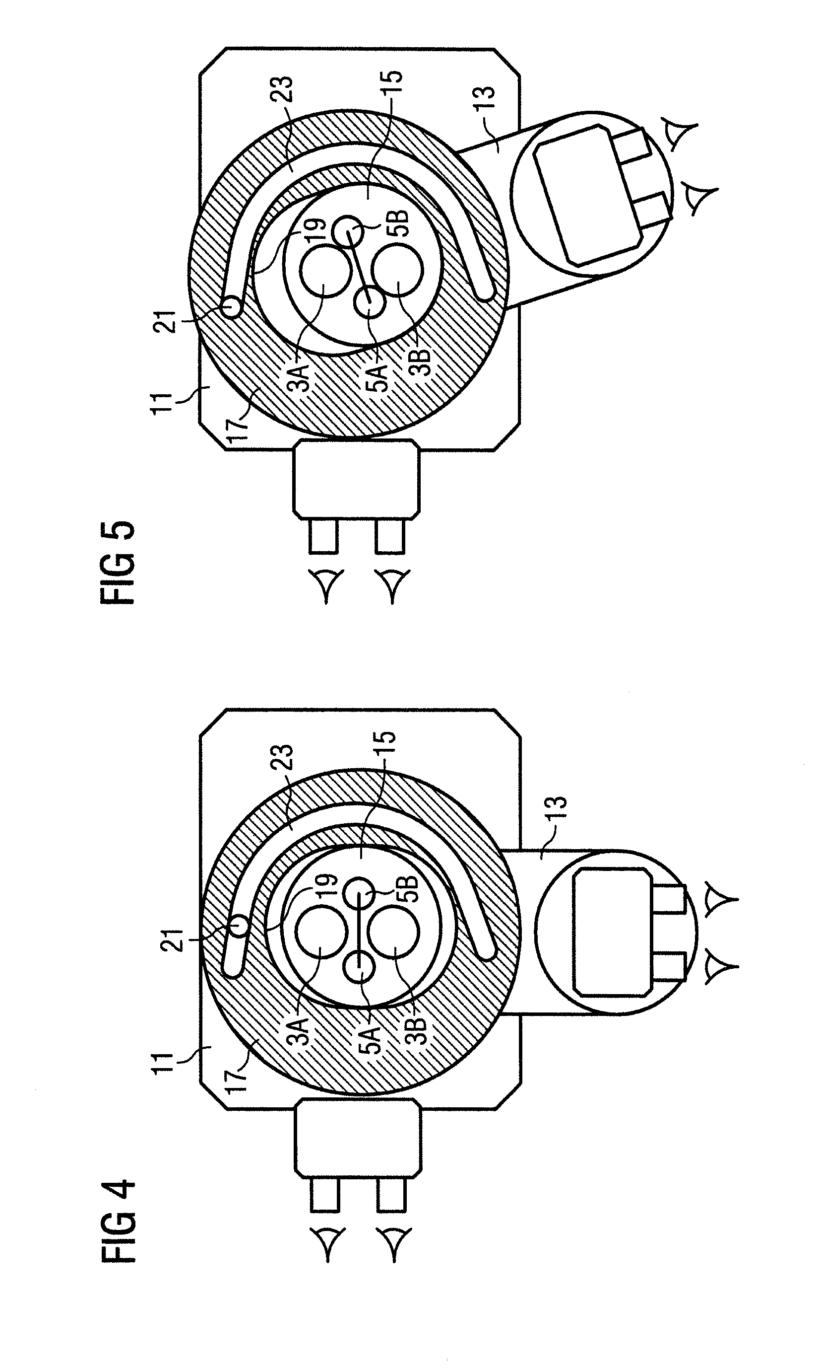 Operating microscope and method for pivoting a co-observer microscope