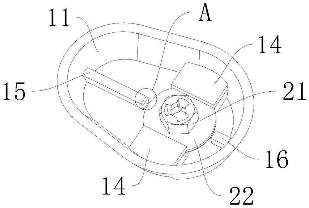 Nut mounting structure of automobile guard plate piece