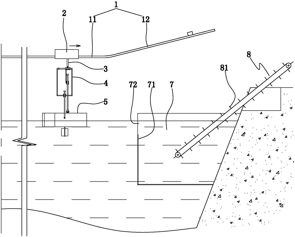 Reservoir area floating garbage collecting device